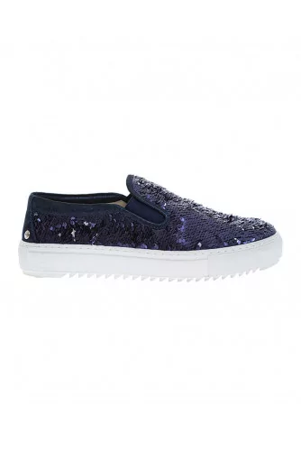 Slip-on shoes made of sequins