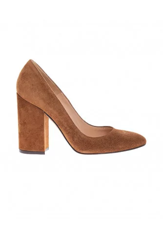 Suede pumps with rounded tip 100