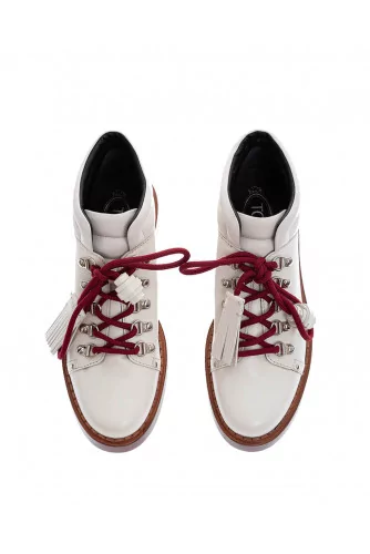 Calf leather low boots with laces