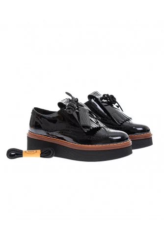 Derby + patte franges plateforme 50 Vernis Noir Tod's Femme