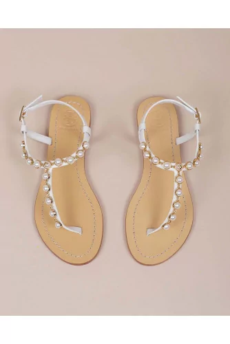 Emmy Pearl - Leather thong sandals with pearls