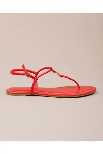 Emmy - Leather toe thong sandals with gold logo