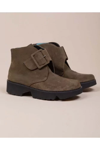 Derby boot en croûte de cuir avec boucle