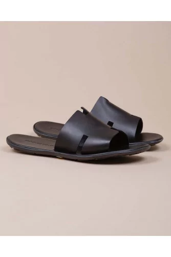 Leather mules with "H" strap