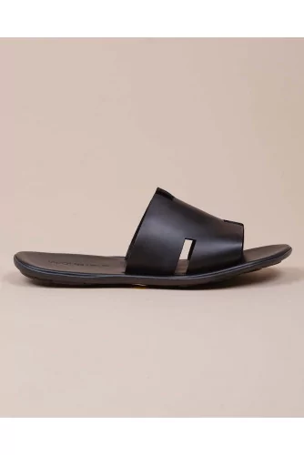Leather mules with "H" strap