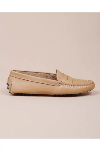 Leather moccasins with decorative penny strap