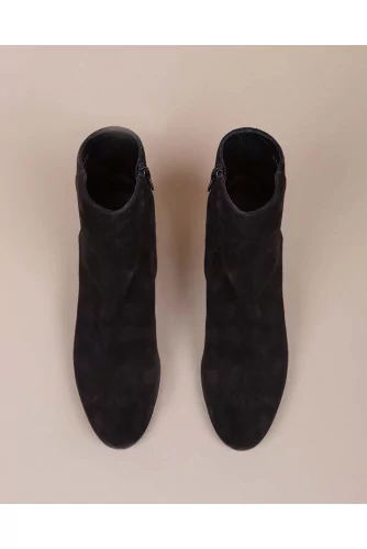 Suede low boots with rounded tip 50