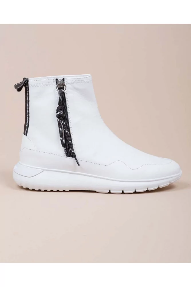 I-Cube - Bottines en cuir avec inscription brodée