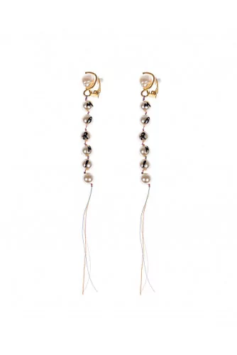 Boucles d'oreilles de perles gravées