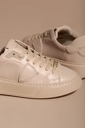 Temple - Leather sneakers with metal plate on shoelaces