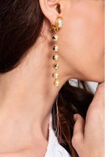 Boucles d'oreilles de perles gravées