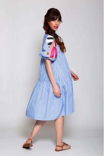 Large cotton dress with puffy sleeves