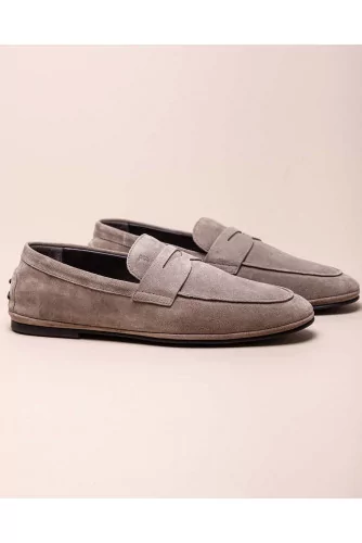 Gomma Soft - Suede moccasins with tab