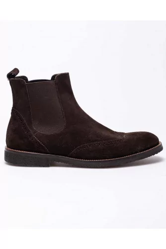 Suede boots with elastic on sides