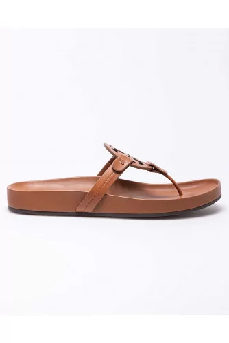 Toe thong sandals with leather logo