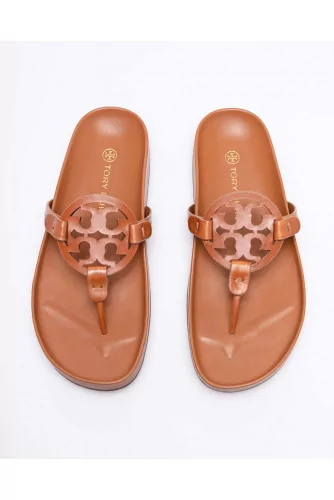 Toe thong sandals with leather logo