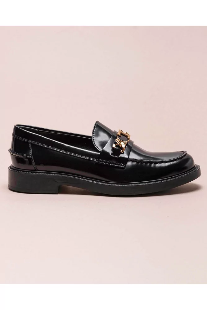 Glazed leather moccasins with tab and chain 20
