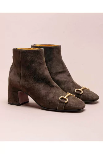 Bottines en suede avec mors 60