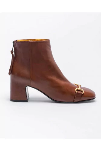 Leather low boots with metallic bit 60