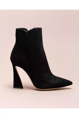 Bottines en suede avec talon sculpté 100