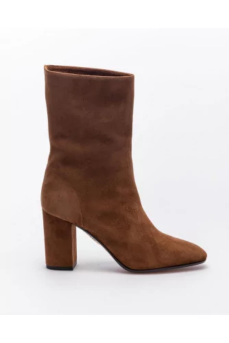 Suede low boots with round toe 85