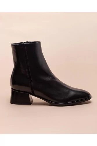 Leather low boots with round toe 45