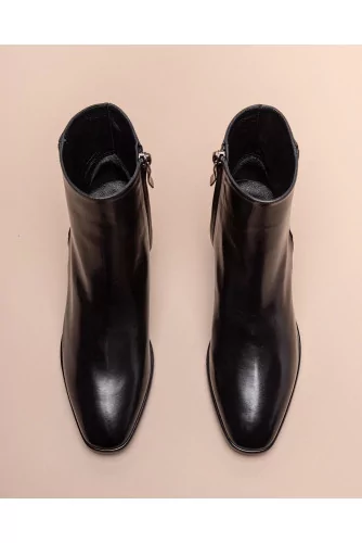 Leather low boots with round toe 45