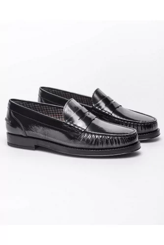 College - Glossy and patent leather moccasins with tab