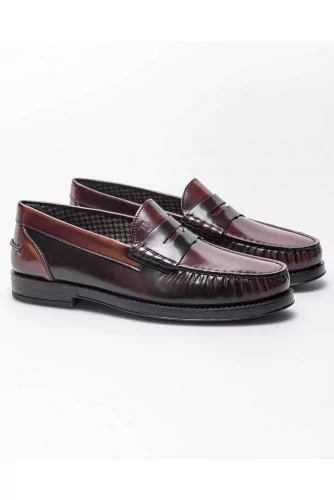 College - Glossy and patent leather moccasins with tab