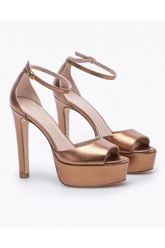 Heeled nappa leather sandals with flanges