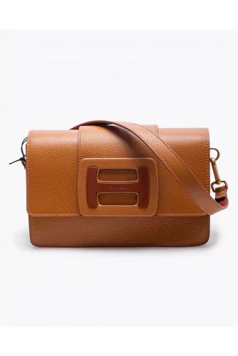 Grained leather bag with flap