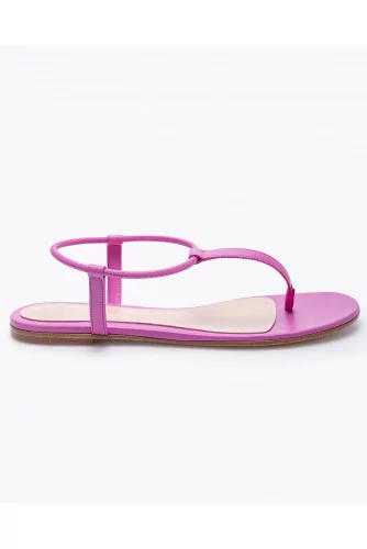 Flat nappa leather toe thong sandals with elastic ankle bracelet