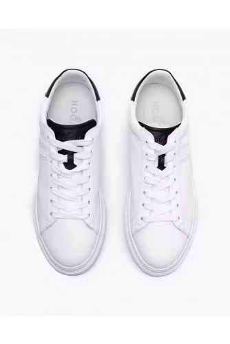 H365 - Fine and light leather sneakers