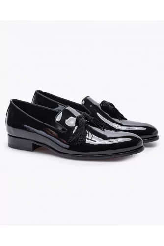 Varnished leather slip-ons with tassels