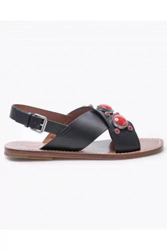 Flat leather sandals decorated with cabochons