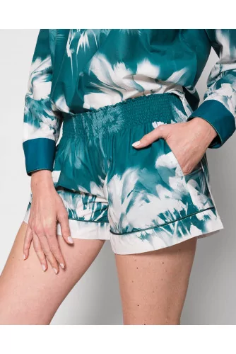 Cotton veil shorts with nature print