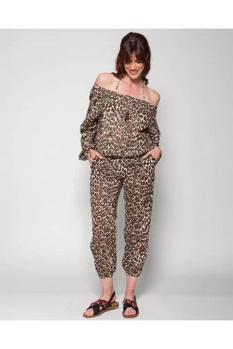 Cotton veil top and trousers with leopard print