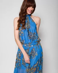 Pleated dress with bare back and garland print