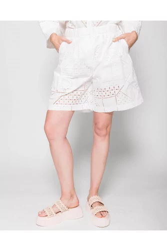 Cotton Bermuda shorts with English embroidery