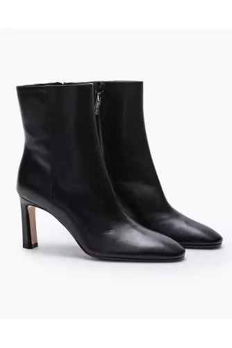 Bottines en cuir avec fermeture éclair 80