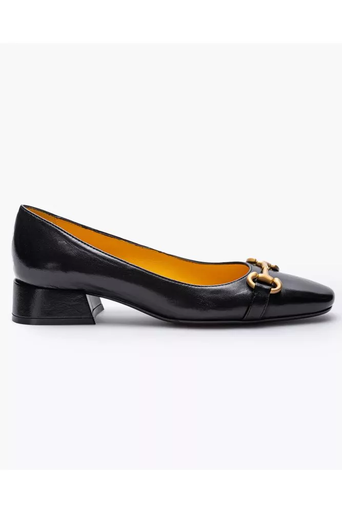 Patina leather high heels with decorative metallic bit 30