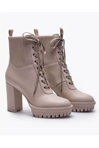 Bottines à talons en cuir avec lacets 70