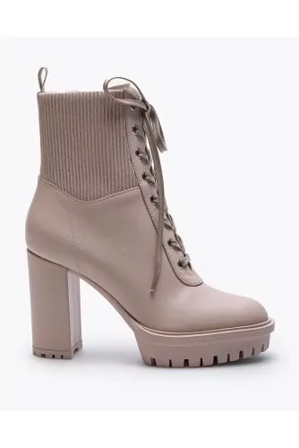 Bottines à talons en cuir avec lacets 70