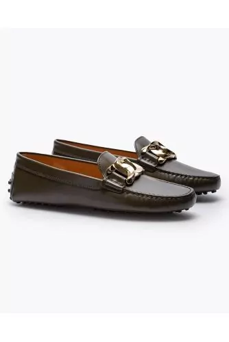 Gommino - Leather moccasins with decorative link chain