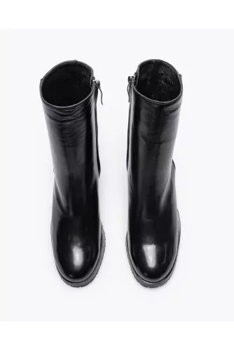 Leather boots with zipper 55