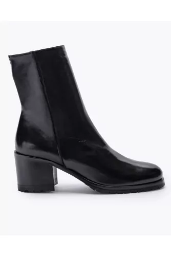 Bottines en cuir avec fermeture éclair 55