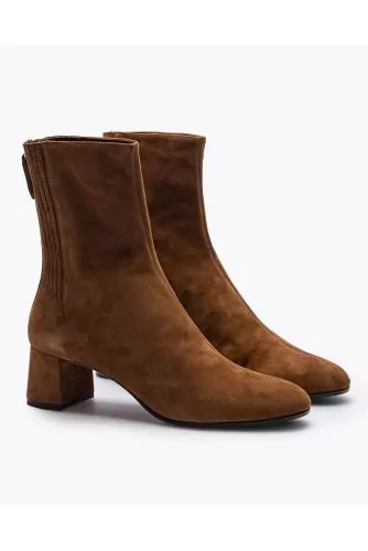 Saint Honoré - Suede boots with elastic slices