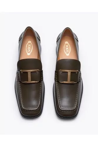 Leather moccasins with penny strap and T-buckle 20