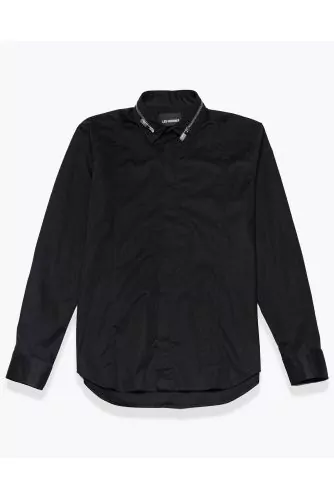Stretch cotton poplin shirt with chrome zip on the collar