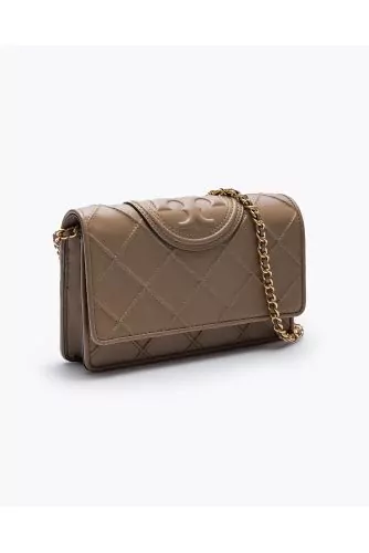 Fleming Soft Chain Wallet - Sac en cuir avec rabat surpiqué et chaine